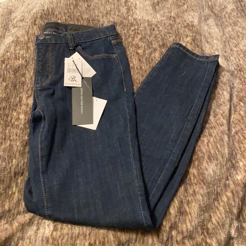 💙Blue Revival Sienna‎ Mid Rise Skinny Jeans💙